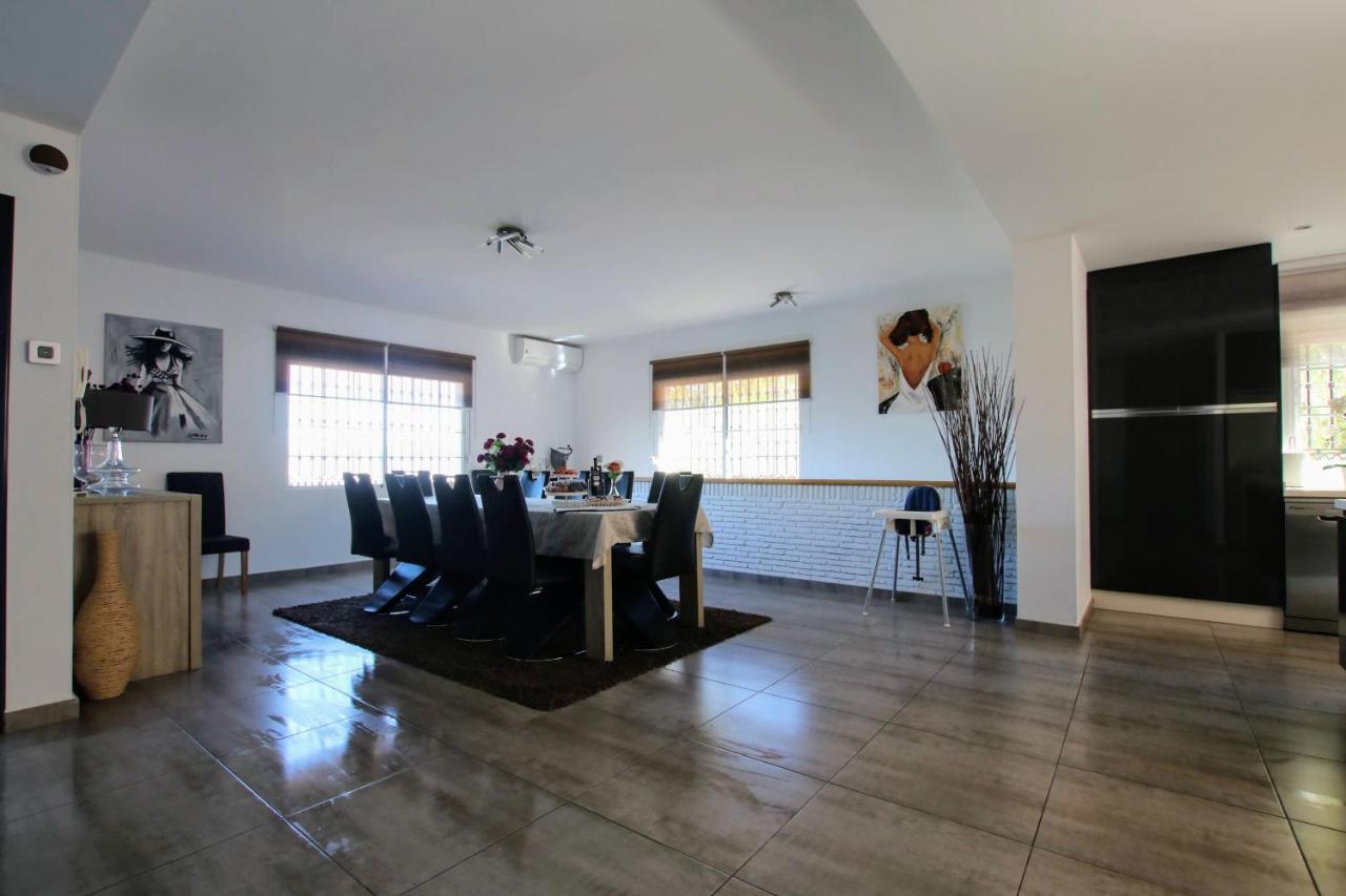 Tess Villa Fleury Alhaurín de la Torre Dış mekan fotoğraf