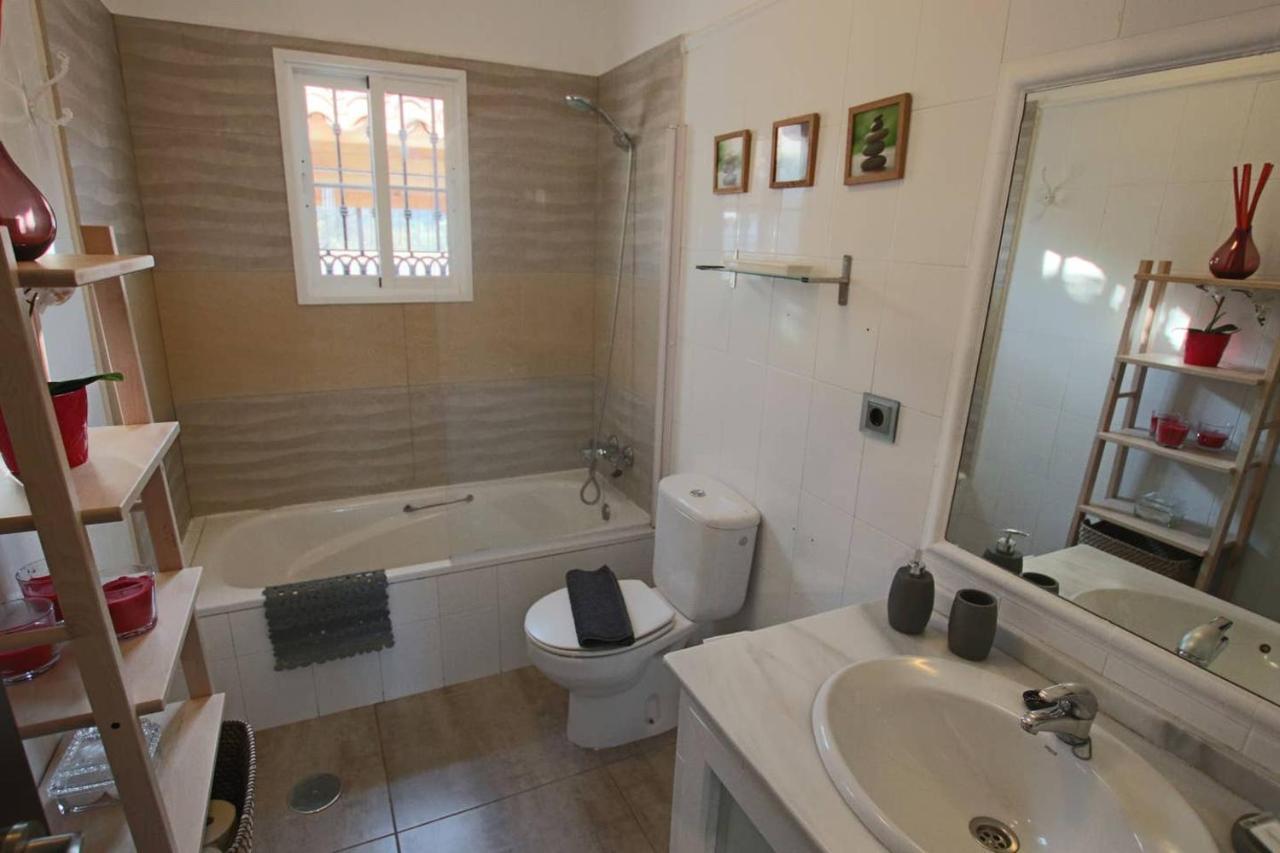 Tess Villa Fleury Alhaurín de la Torre Dış mekan fotoğraf